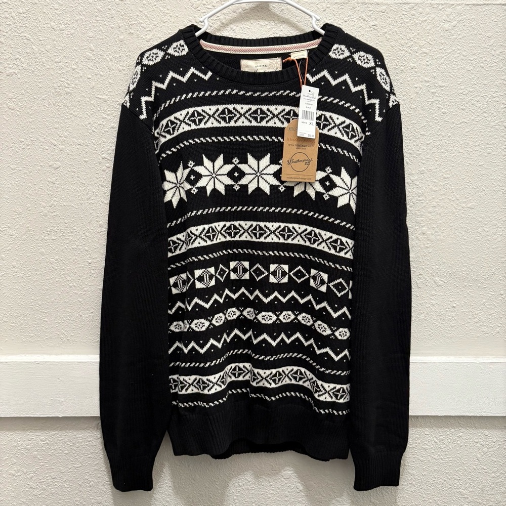 Weatherproof Vintage Black and White Snowflake Fair Isle Holiday Sweater NWT XL